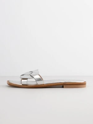 Klapki płaskie Stuart Weitzman