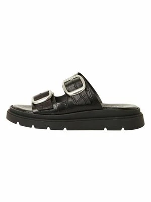 Klapki płaskie tamaris