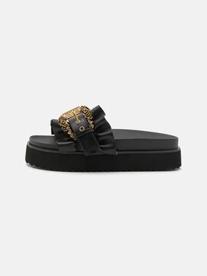 Klapki płaskie Versace Jeans Couture