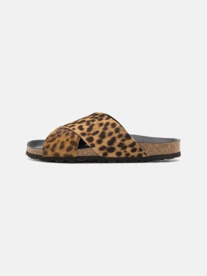 Klapki płaskie Zign By Zalando brązowy