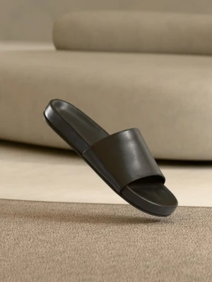 Klapki płaskie Zign By Zalando czarny