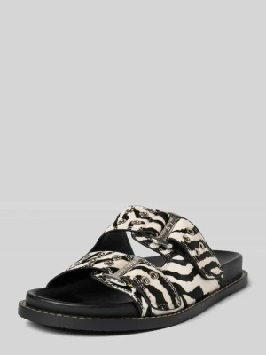 Klapki skórzane z zapięciem na rzep model ‘AGENT’ Steve Madden