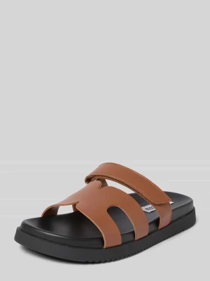 Klapki skórzane z zapięciem na rzep model ‘MISSILE’ Steve Madden