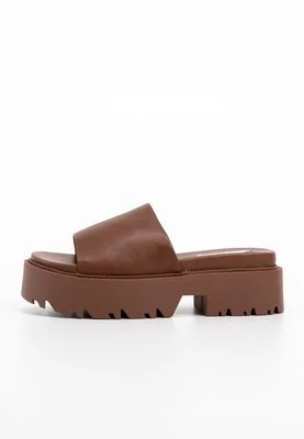 Klapki Steve Madden