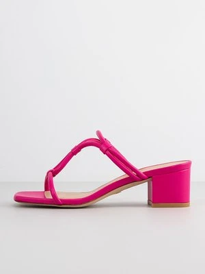 Klapki Stuart Weitzman