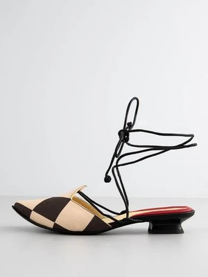 Klapki płaskie TORY BURCH