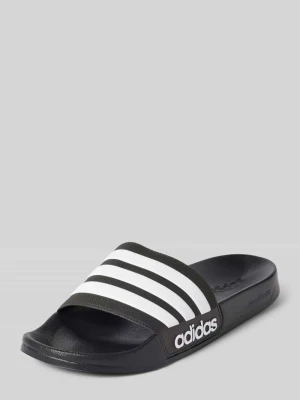 Klapki z detalami z logo model ‘ADILETTE SHOWER’ Adidas Czarny