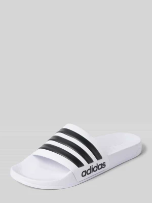 Klapki z nadrukiem z logo model ‘ADILETTE SHOWER’ Adidas Biały