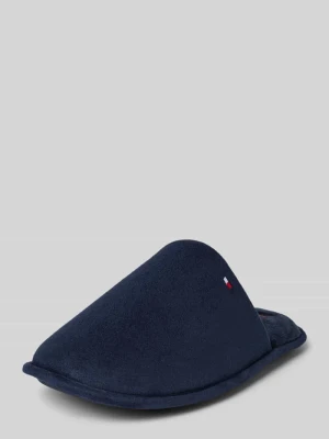 Klapki z wyhaftowanym logo Tommy Hilfiger