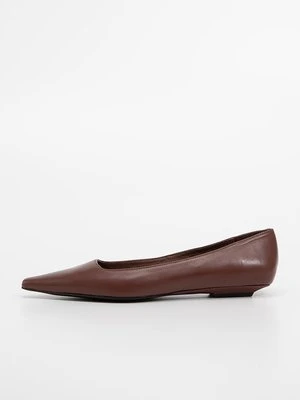Klasyczne baleriny Jeffrey Campbell