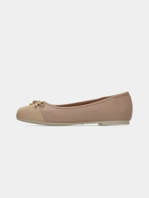 Klasyczne baleriny LOVE MOSCHINO nude