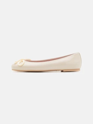 Klasyczne baleriny Pretty Ballerinas mleczny