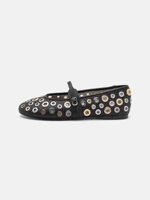 Klasyczne baleriny Steve Madden
