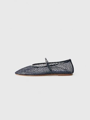 Klasyczne baleriny Steve Madden