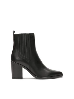 Klasyczne czarne botki na słupku z wydłużonym noskiem Kazar