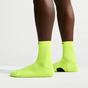 Skarpety do biegania mikro Nike Run o średniej grubości (1 para) - Żółty