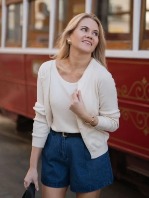 Zdjęcie produktu Klasyczny kardigan w kolorze kremowym Greenpoint