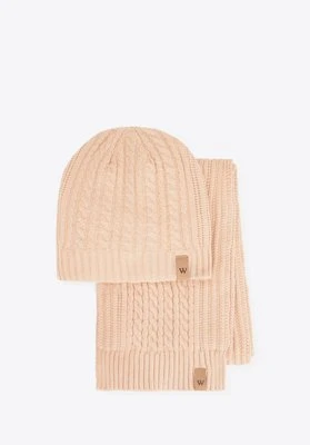 Klasyczny komplet zimowy z ozdobnym splotem beżowy Wittchen