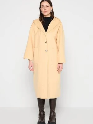 Klasyczny płaszcz American vintage