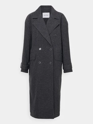 Klasyczny płaszcz American vintage