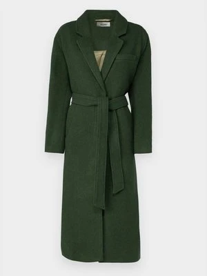 Klasyczny płaszcz American vintage