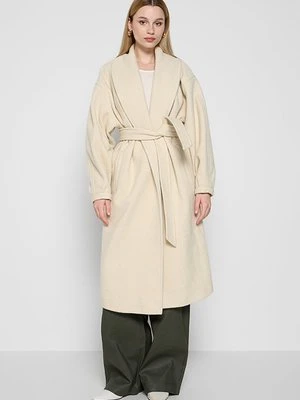 Klasyczny płaszcz American vintage