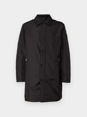 Klasyczny płaszcz Belstaff