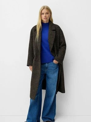 Klasyczny płaszcz Bershka