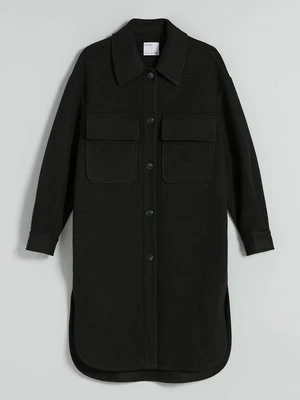 Klasyczny płaszcz Bershka