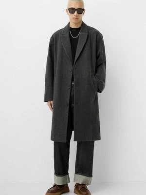 Klasyczny płaszcz Bershka