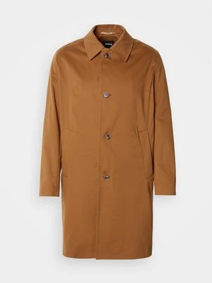 Klasyczny płaszcz Boss