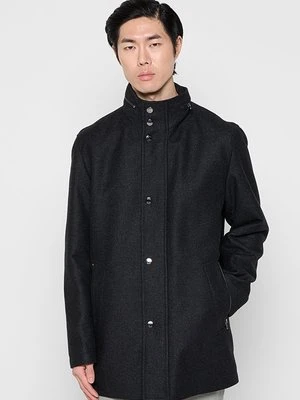 Klasyczny płaszcz Boss