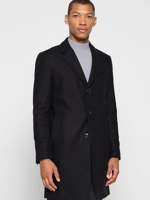 Klasyczny płaszcz Boss