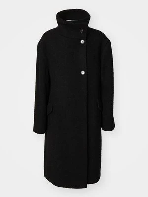 Klasyczny płaszcz Boss