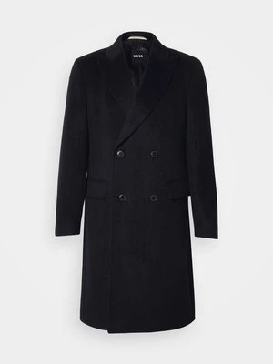 Klasyczny płaszcz Boss