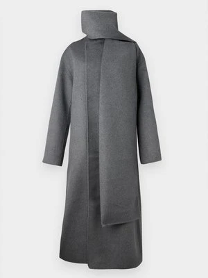 Klasyczny płaszcz Calvin Klein