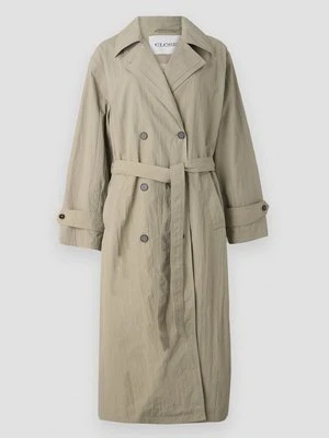 Klasyczny płaszcz closed