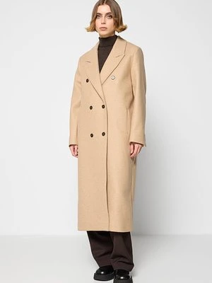 Klasyczny płaszcz closed