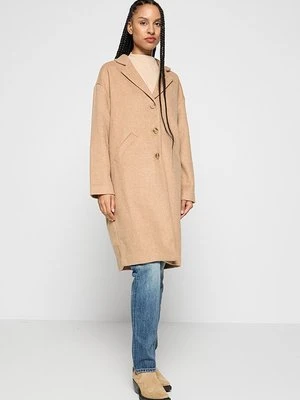 Klasyczny płaszcz Denham