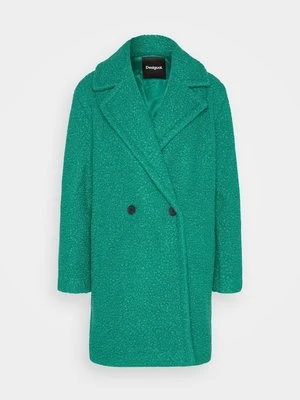 Klasyczny płaszcz Desigual