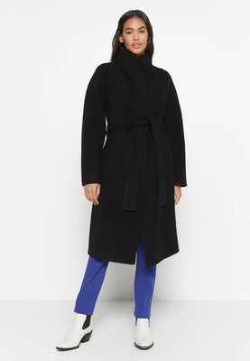 Klasyczny płaszcz Diane von Furstenberg