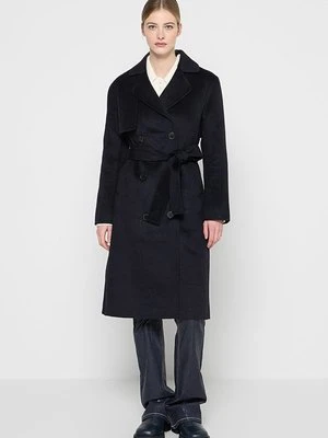 Klasyczny płaszcz dreimaster