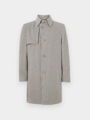 Klasyczny płaszcz drykorn