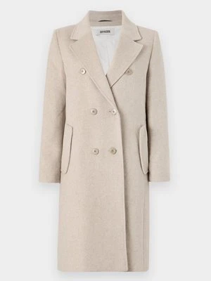 Klasyczny płaszcz drykorn