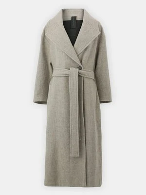 Klasyczny płaszcz drykorn