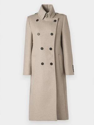 Klasyczny płaszcz drykorn