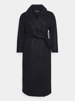 Klasyczny płaszcz Even&Odd Curvy