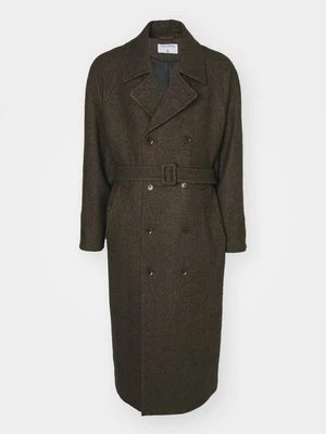 Klasyczny płaszcz Filippa K