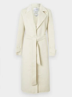 Klasyczny płaszcz Forever New