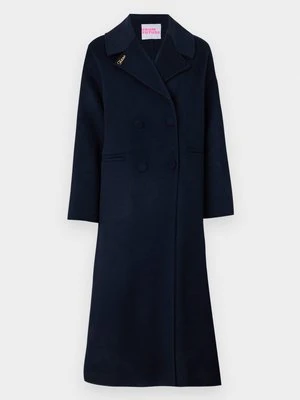 Klasyczny płaszcz FROM FUTURE